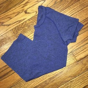 Lululemon Swiftly Tech Short Sleeve Blue size 8